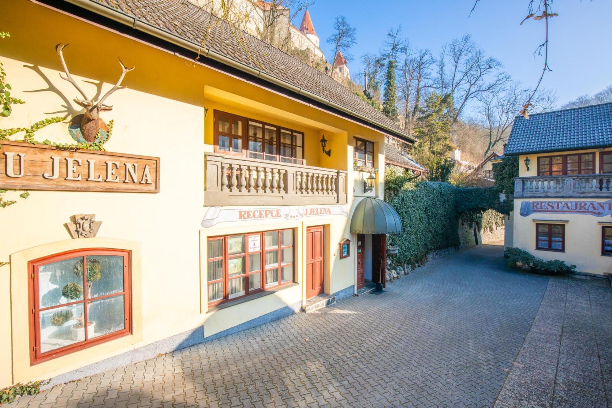 Resort U Jelena Křivoklát المظهر الخارجي الصورة