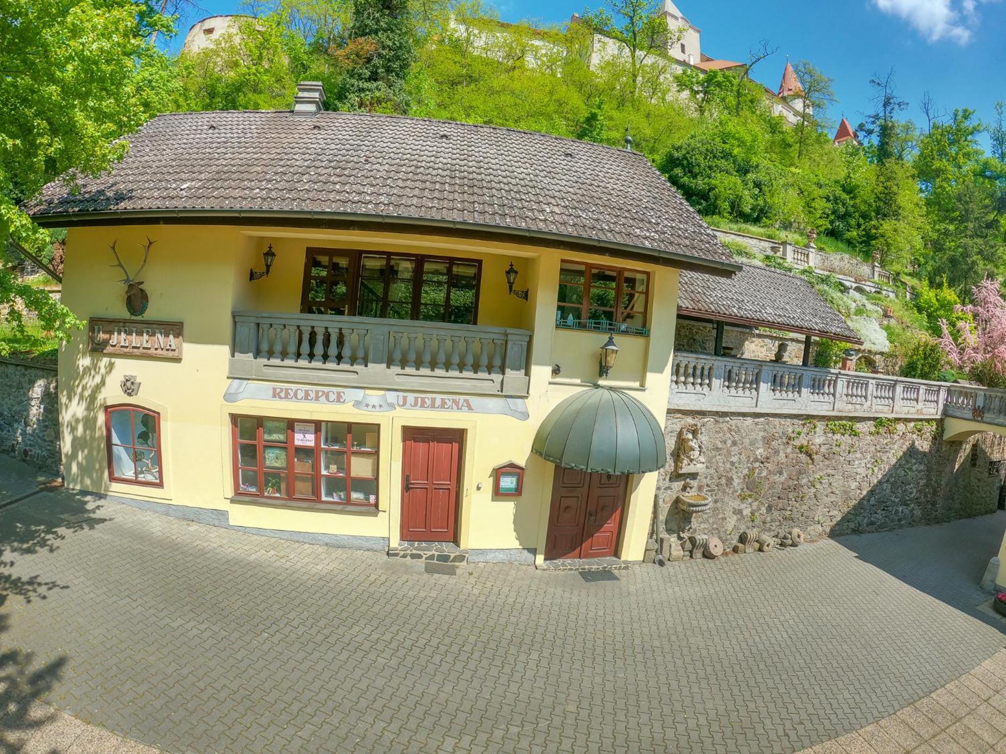 Resort U Jelena Křivoklát المظهر الخارجي الصورة