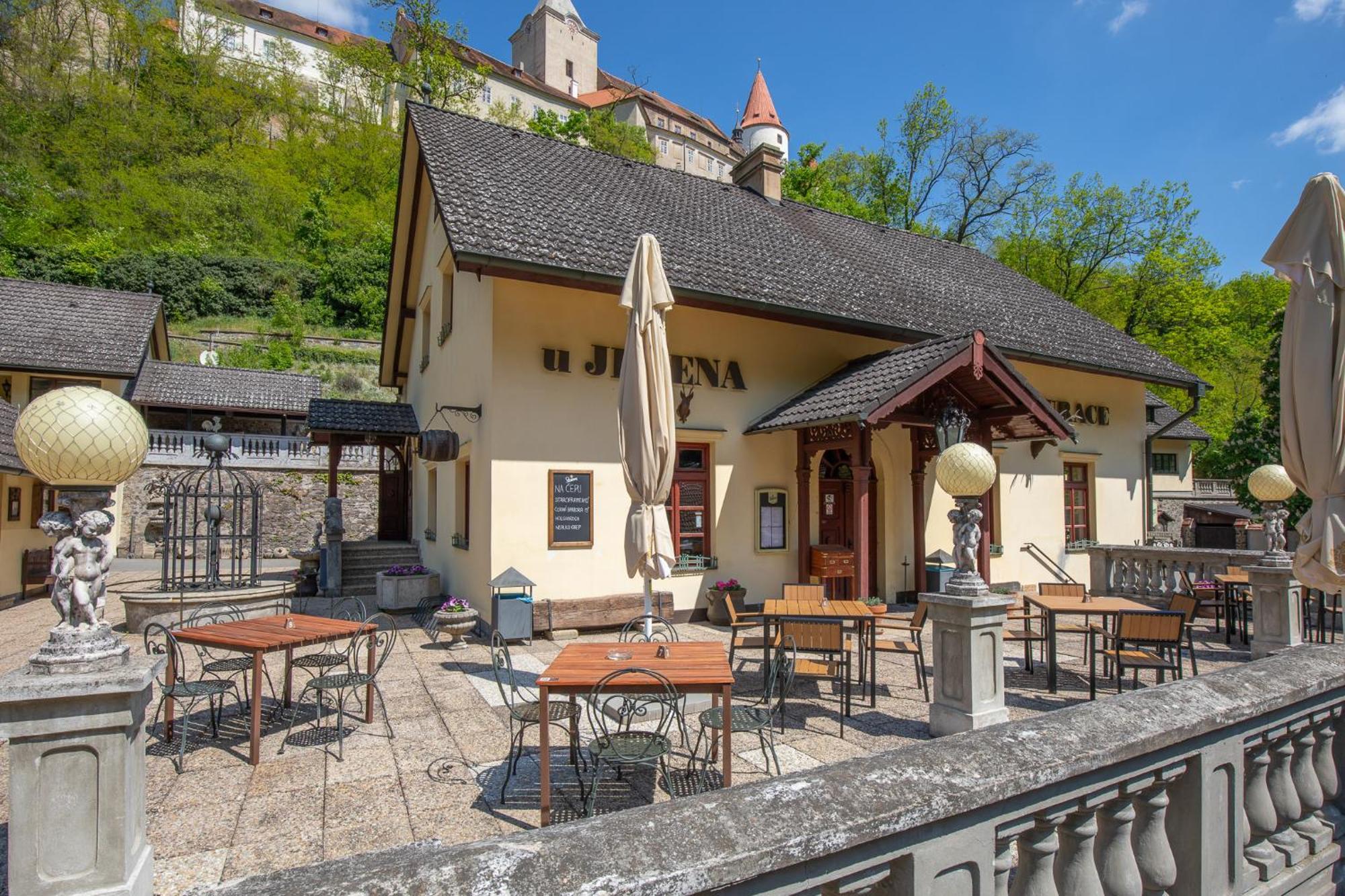 Resort U Jelena Křivoklát المظهر الخارجي الصورة