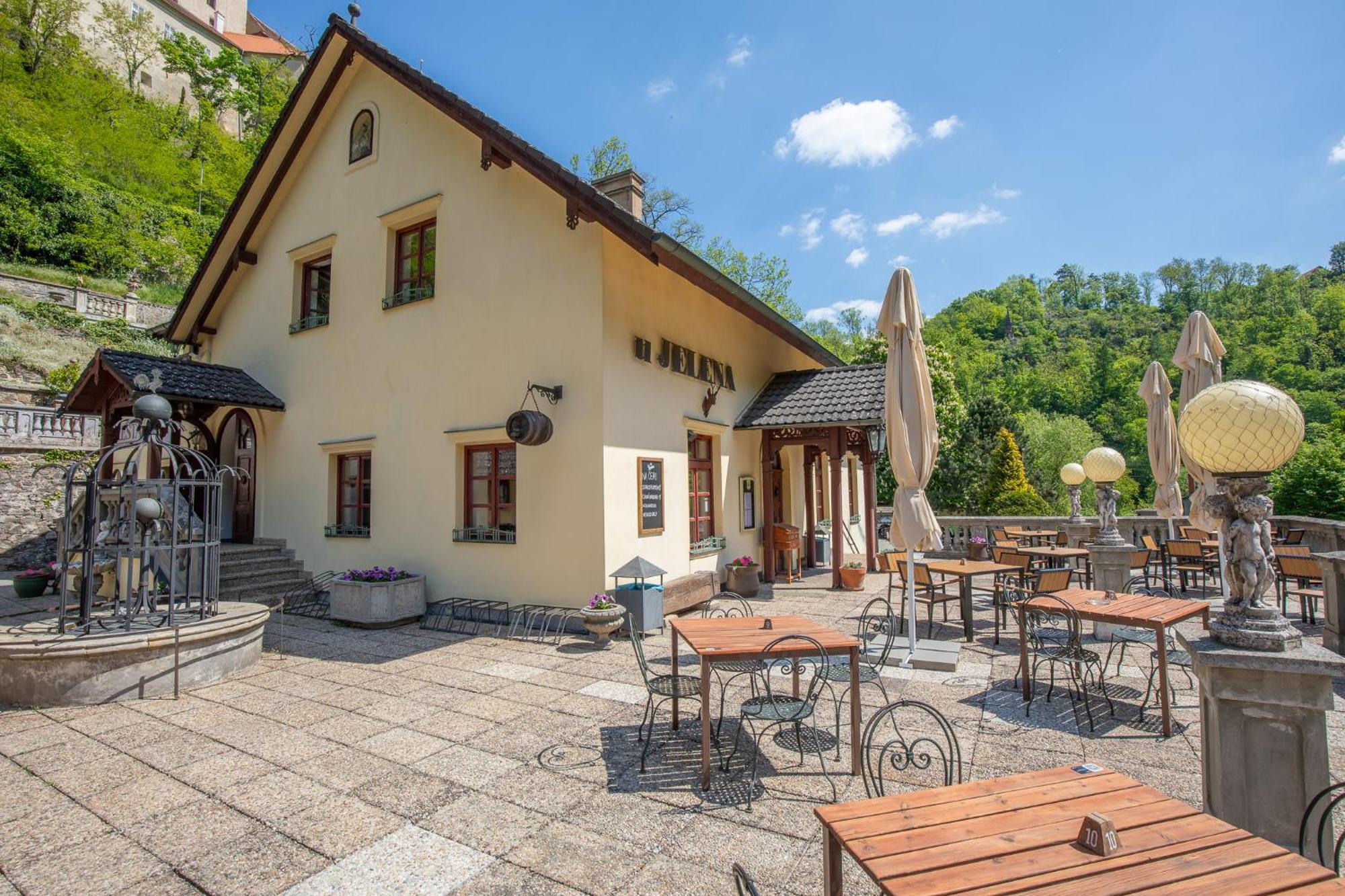 Resort U Jelena Křivoklát المظهر الخارجي الصورة